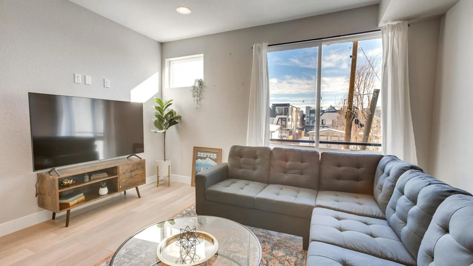 Modern Denver Townhome Rooftop Hot Tub And Mtn View 0*,  미국