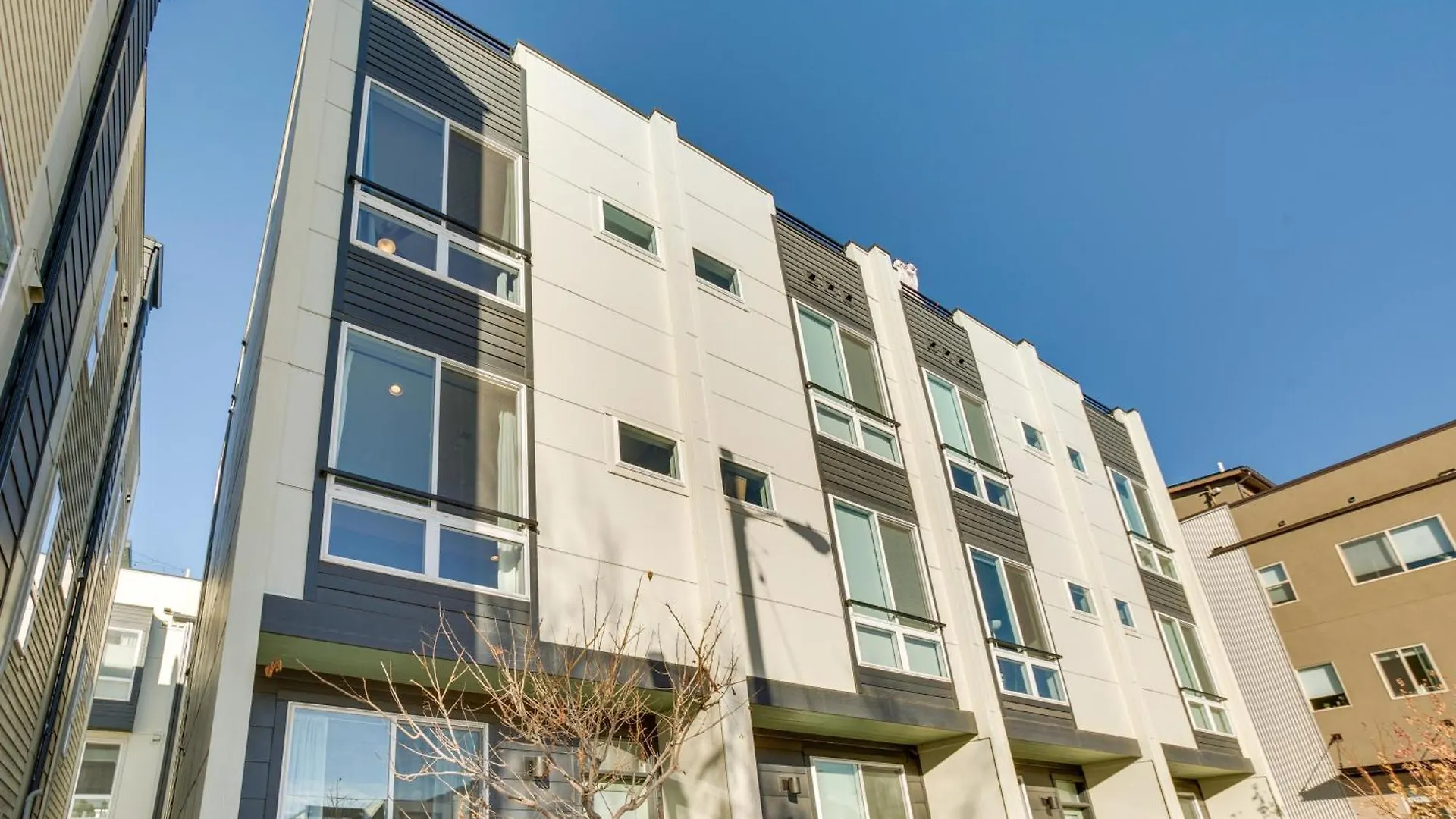 Modern Denver Townhome Rooftop Hot Tub And Mtn View 미국